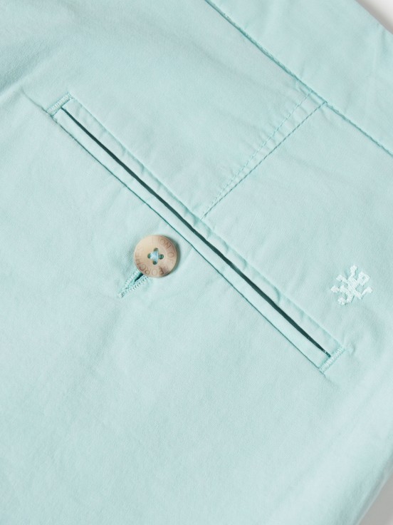Pantalones cortos bermudas