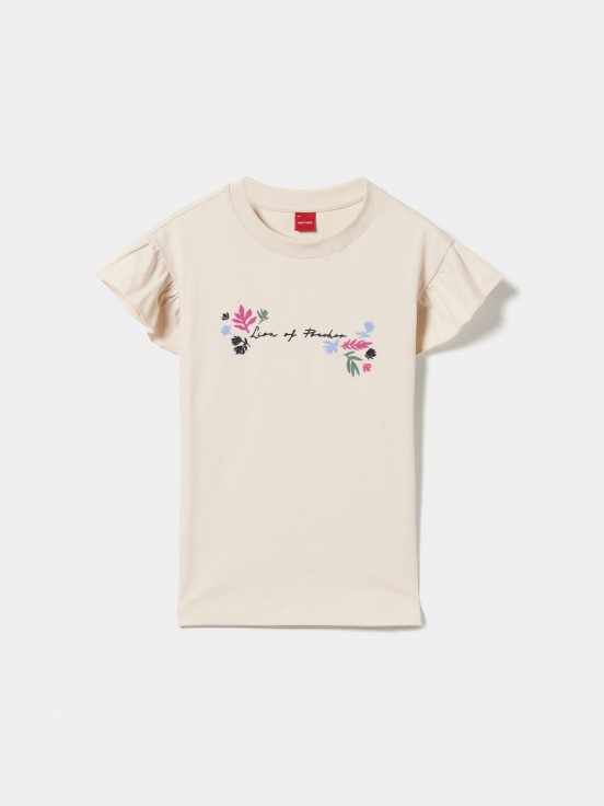 Camiseta con volante y estampado