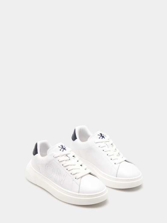 Lion sports shoes