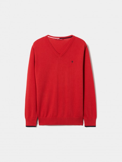 V-neck pullover