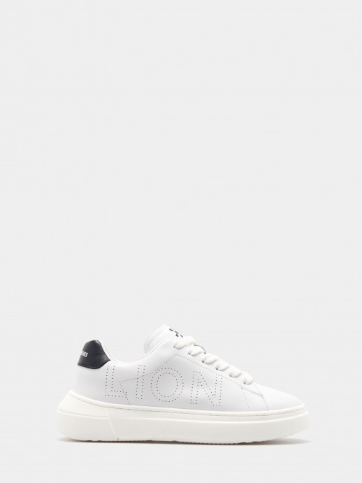 Lion sports shoes
