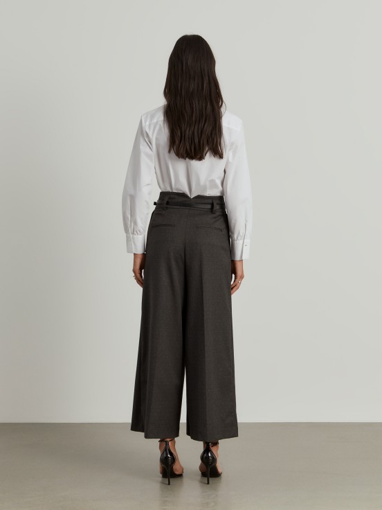 Pantalone pants