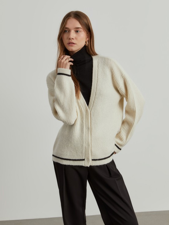 Knitted coat with wool and mohair