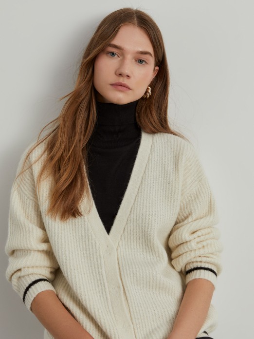 Knitted coat with wool and mohair