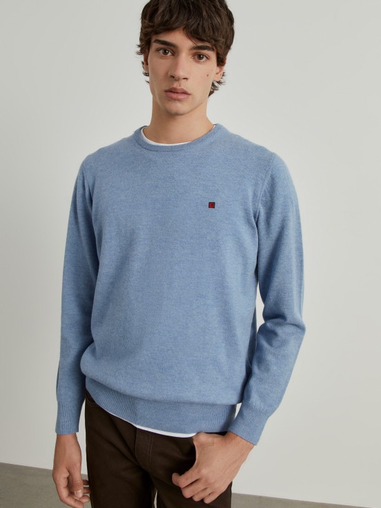 Wool pullover