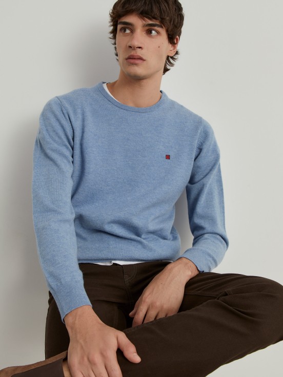 Wool pullover