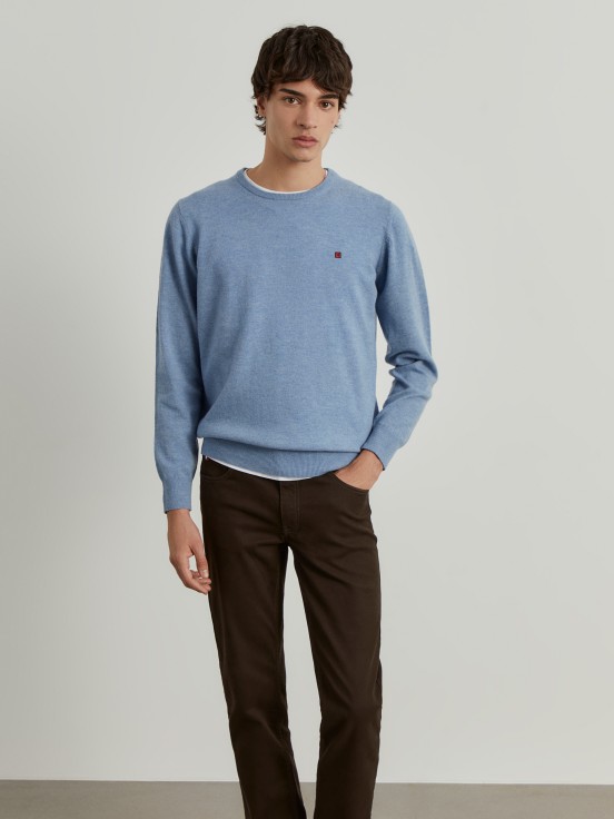 Wool pullover