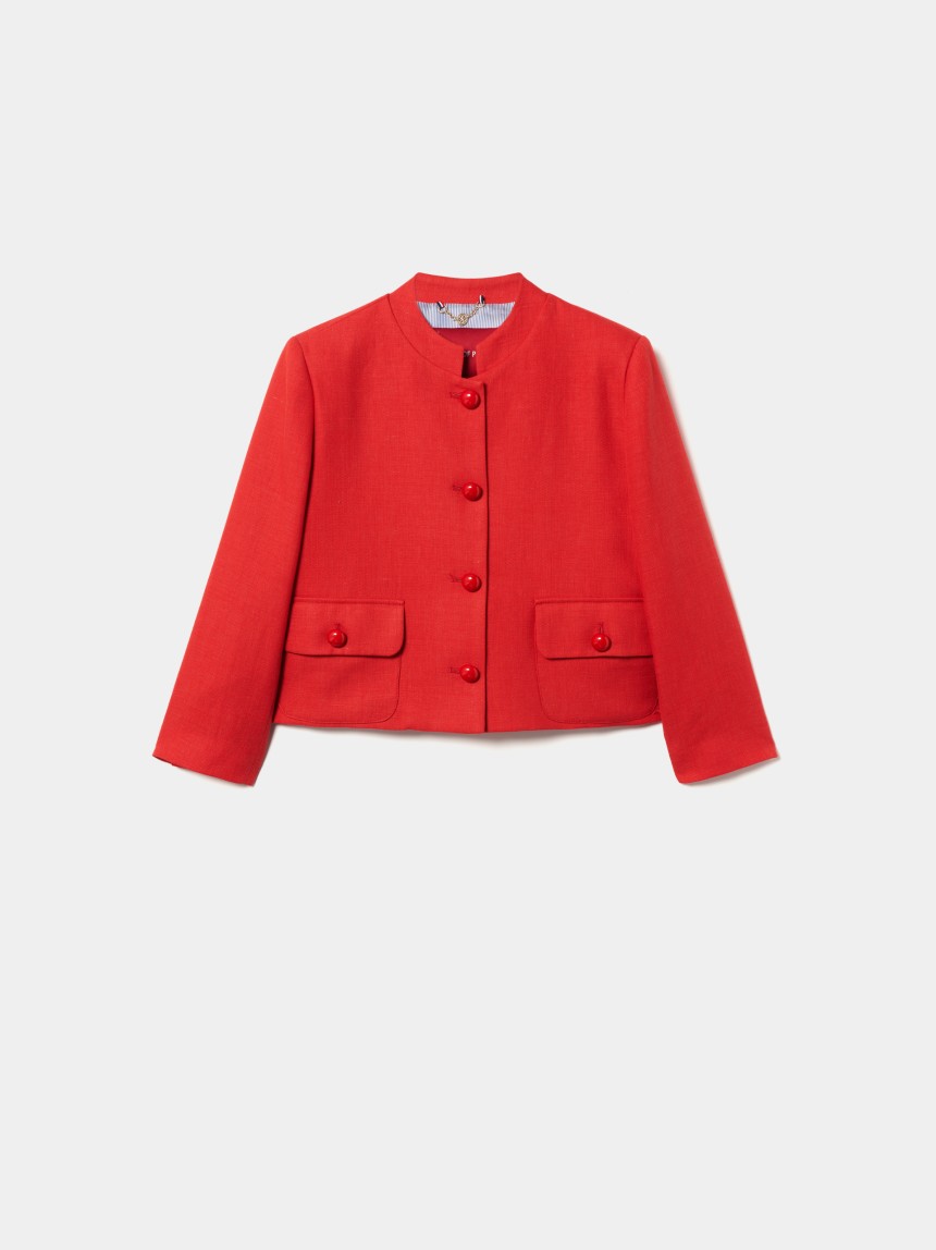 Short coat with pockets