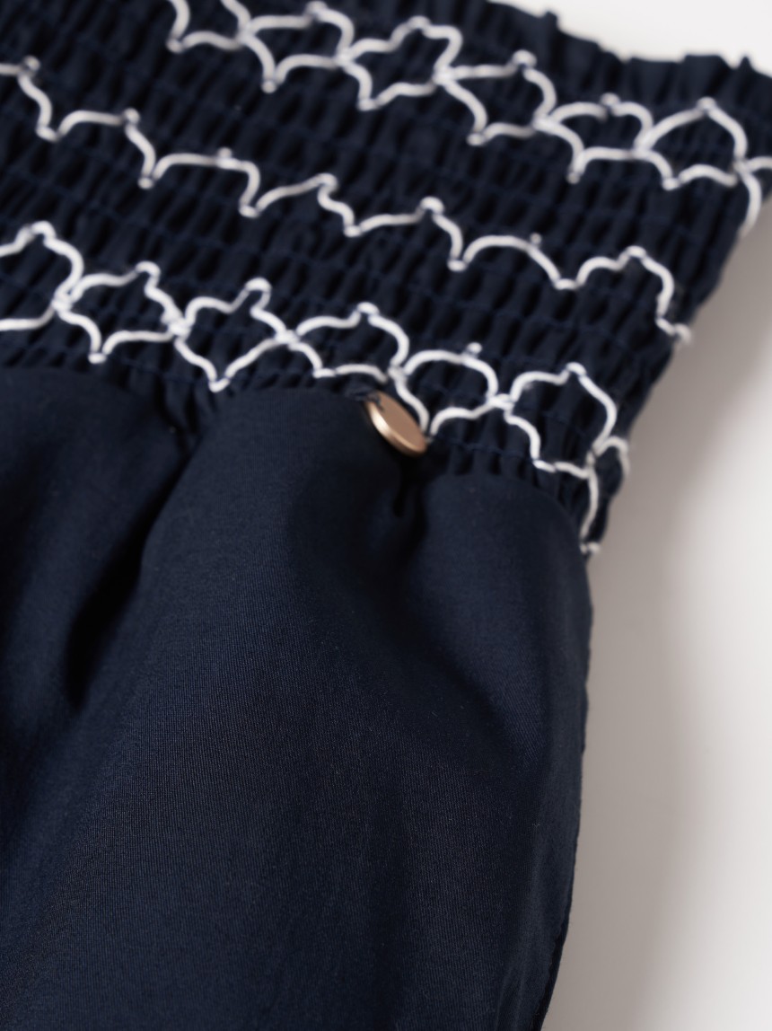 Wide-leg pants with elastic waist