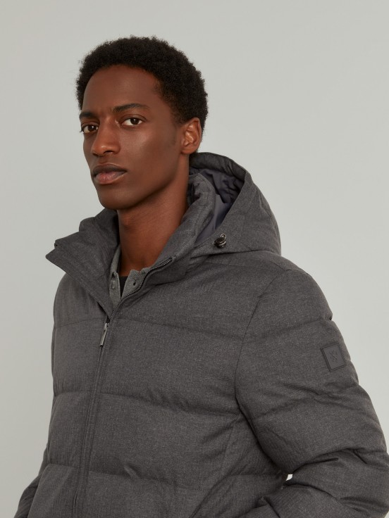 Water-repellent quilted jacket