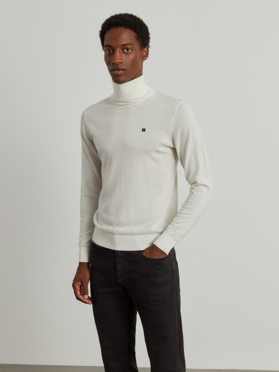 Merino wool turtleneck sweater