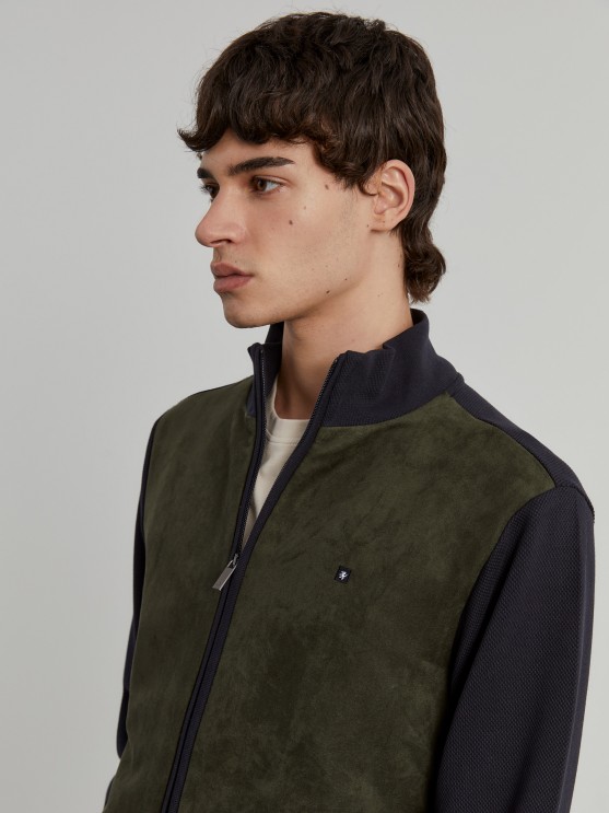 Two-tone knitted coat