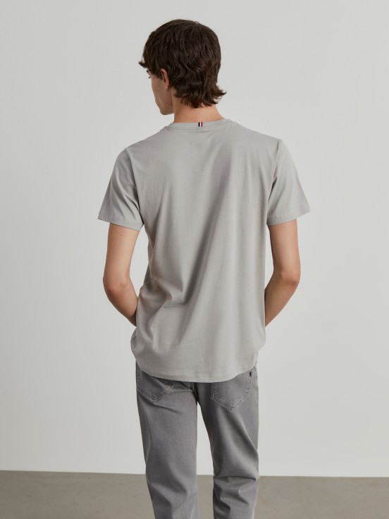 Basic cotton t-shirt