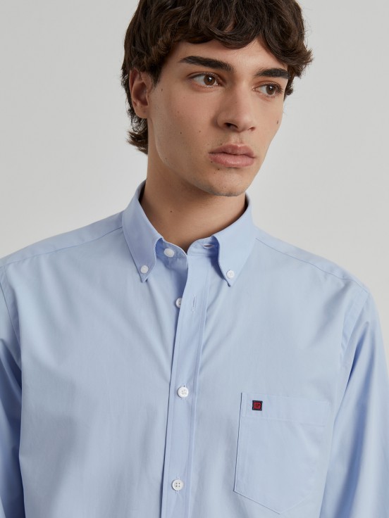 Man's regular fit cotton shirt in plain colour