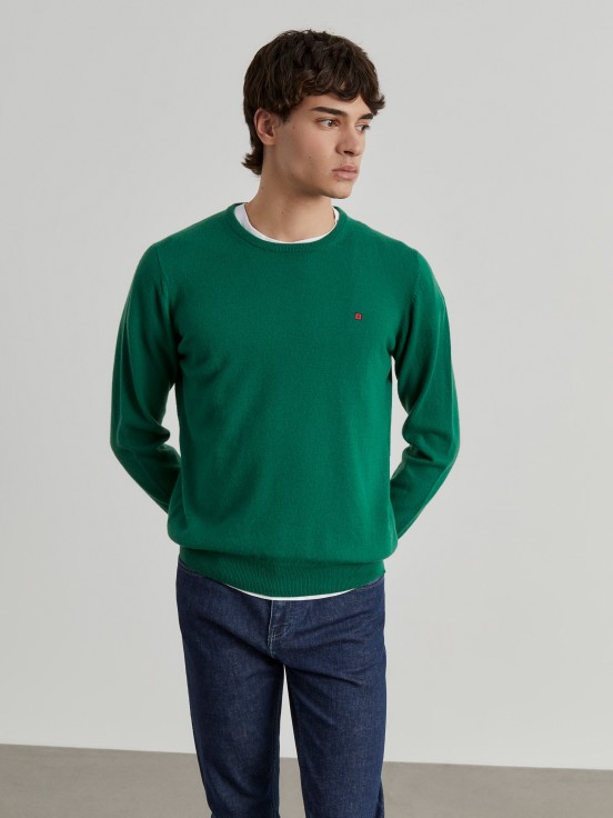 Wool pullover