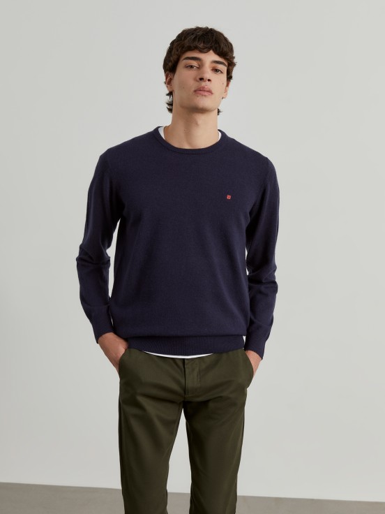 Wool pullover