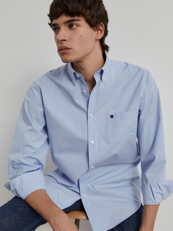 Man's regular fit cotton shirt in plain colour