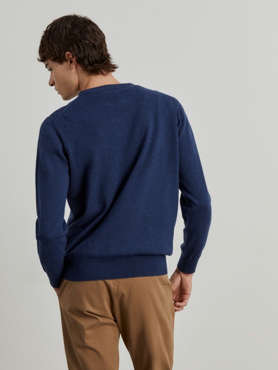 Wool pullover