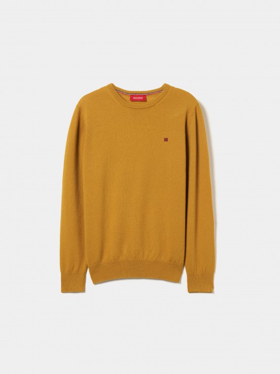 Wool pullover