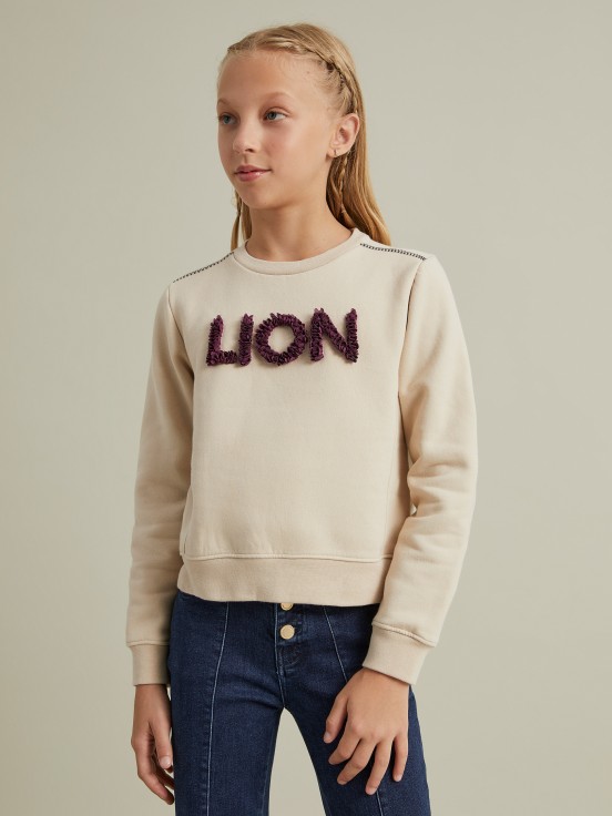 Sweater Lion