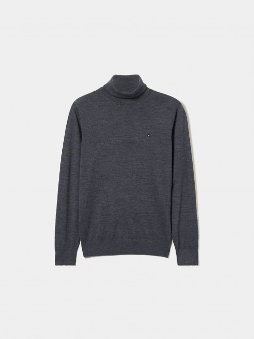 Merino wool turtleneck sweater