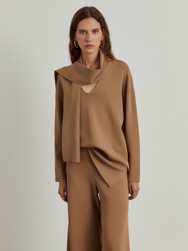 Camisola de malha com cachecol - Image product