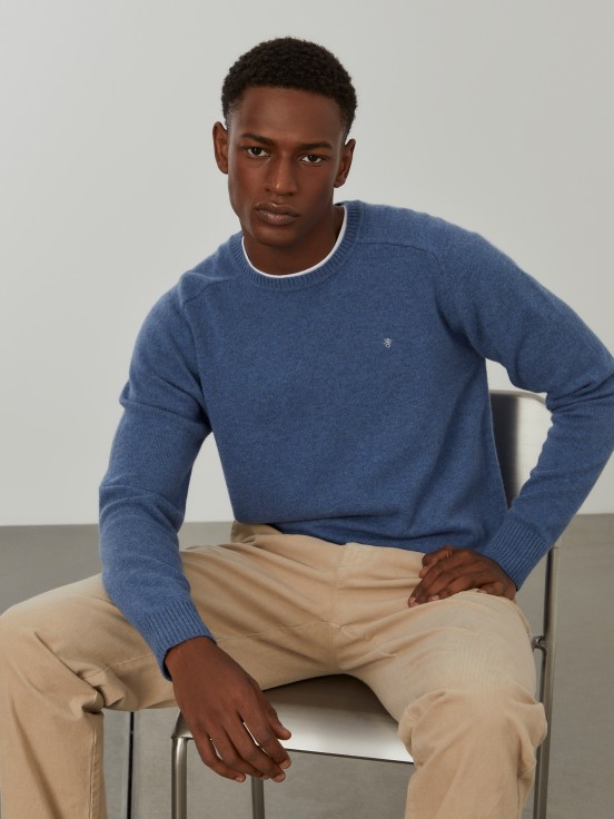 Round neck wool pullover