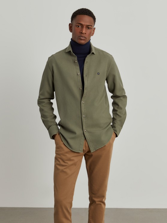 Slim fit shirt