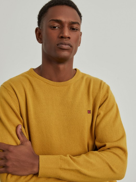 Wool pullover