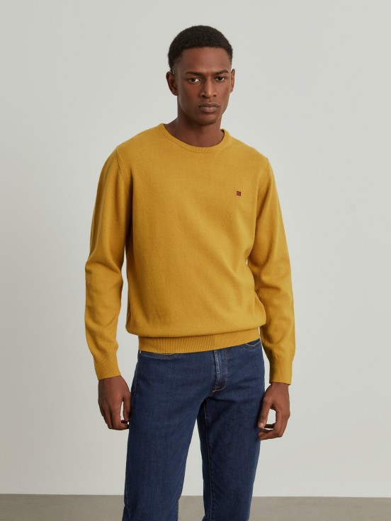 Wool pullover