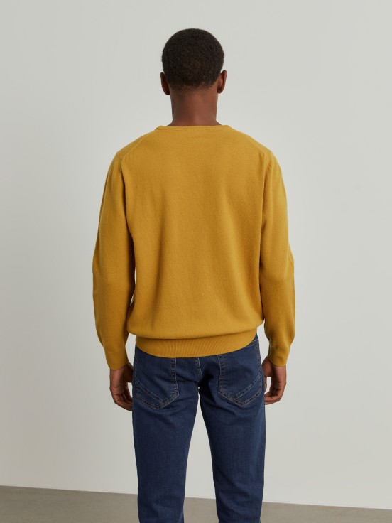 Wool pullover