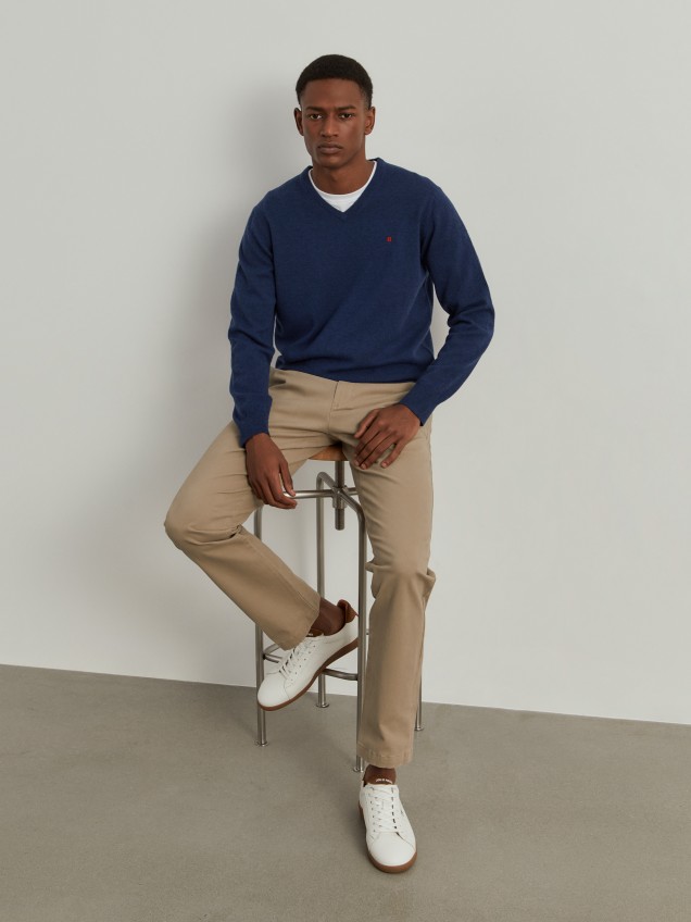 Pullover de lã decote em V