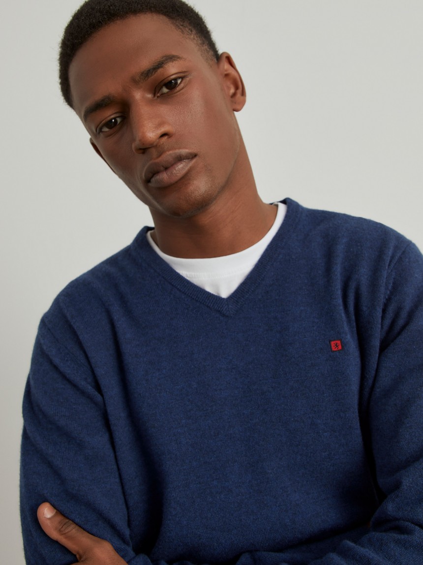 Pullover de l� decote em V