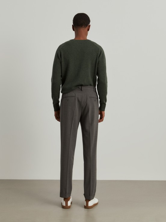 Regular fit pants with pleats