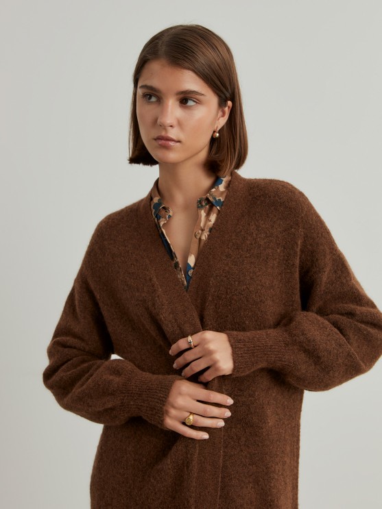 Knitted cardigan with flared sleeves