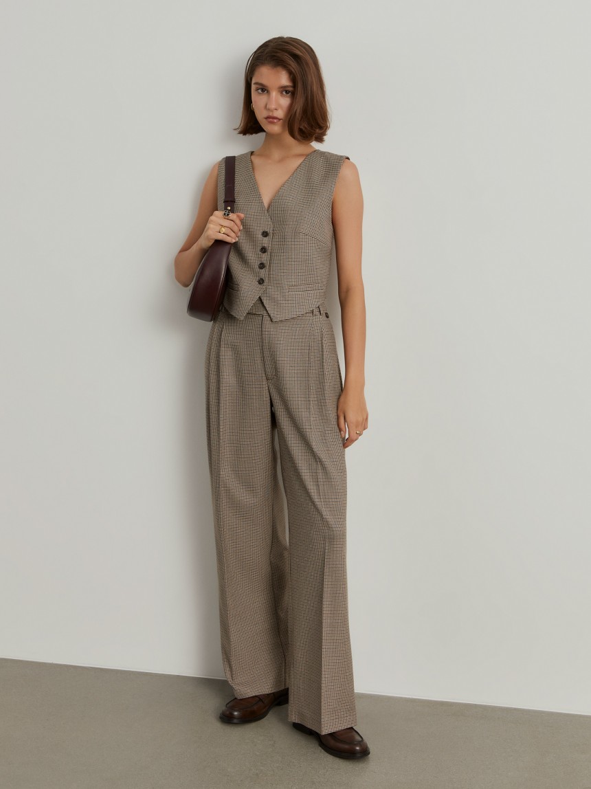 Short houndstooth vest