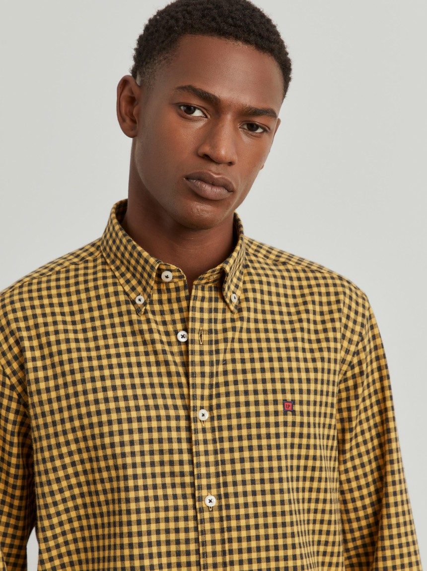 Camisa