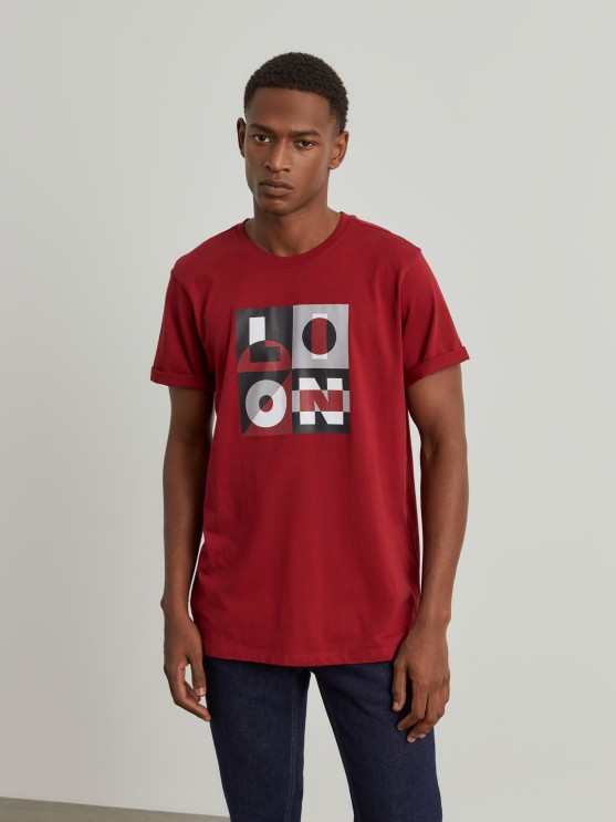 T-shirt com estampado