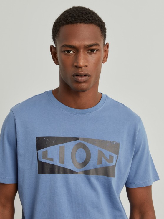 T-shirt com estampado