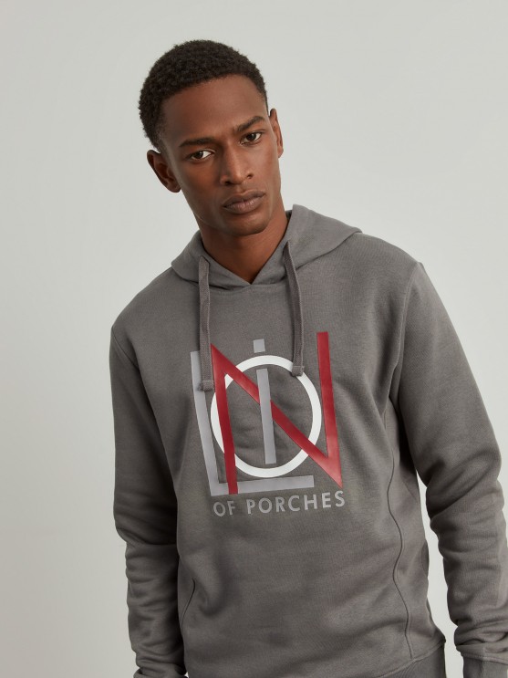 Sweater com capuz