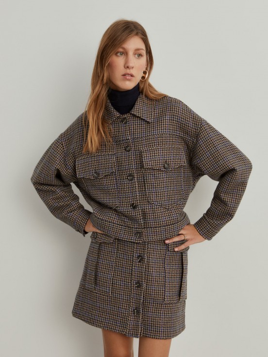 Short houndstooth coat