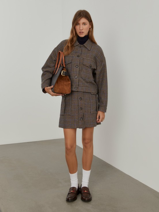 Short houndstooth coat