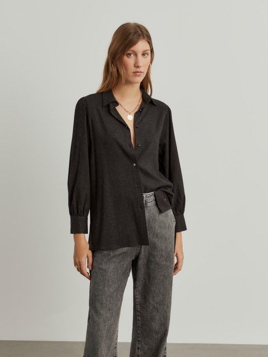 Asymmetric oversize shirt