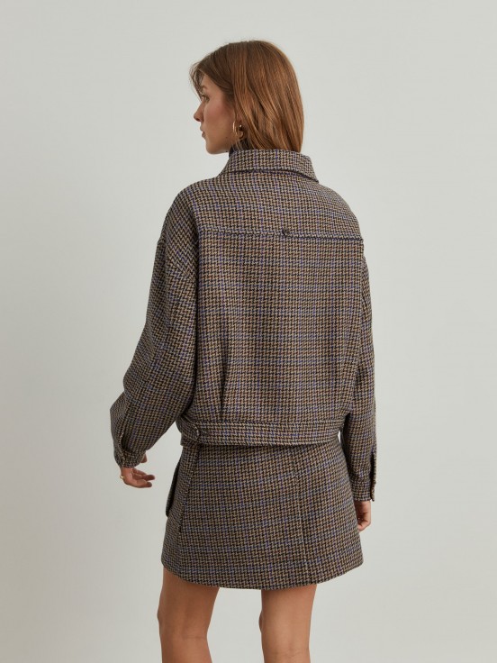 Short houndstooth coat