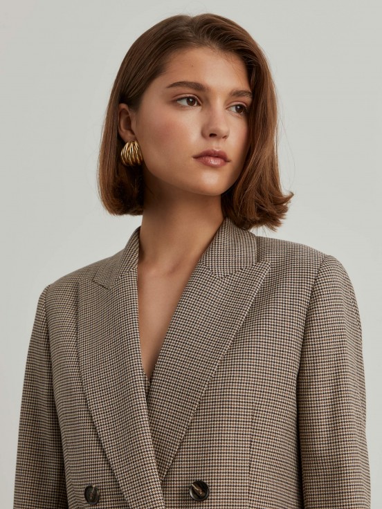 Double-breasted houndstooth blazer