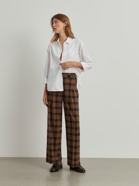 Baggy plaid pants