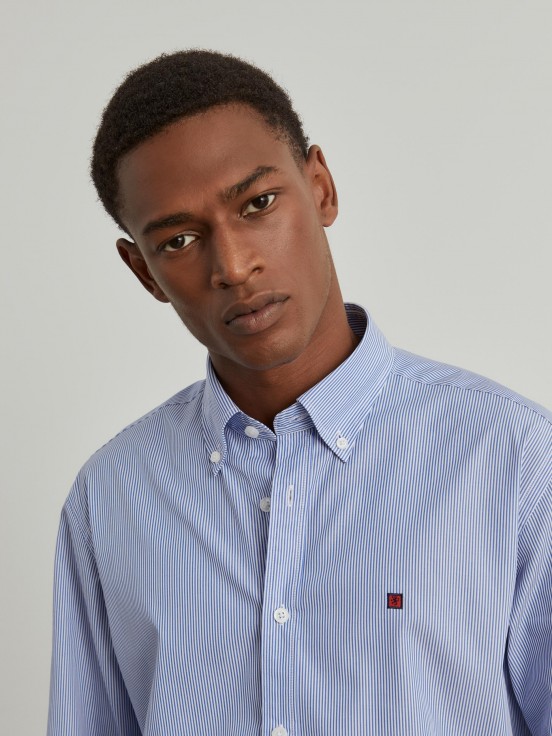 Slim fit striped shirt