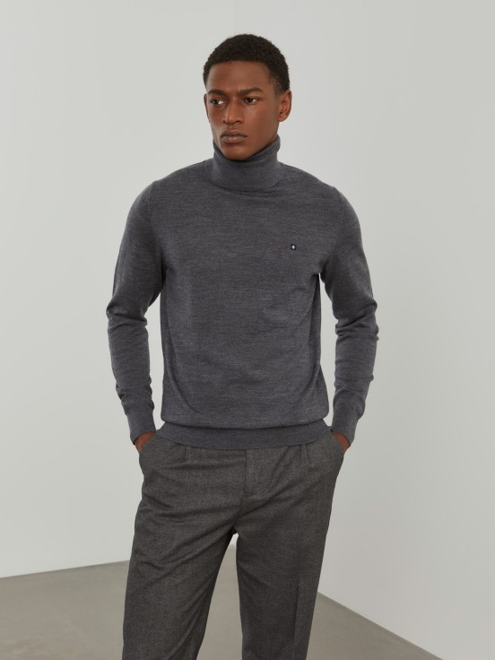 Merino wool turtleneck sweater