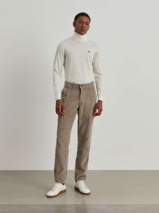 Regular fit chino trousers