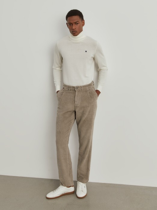 Pantaln chino regular fit